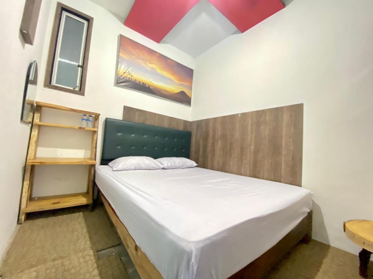 Homestay Batu Kelir Syariah Dieng Mitra Reddoorz Diyeng Exteriér fotografie